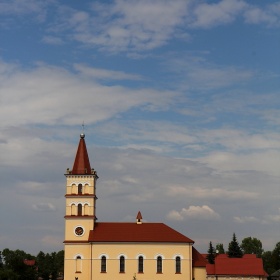 Kości&oacute;ł w Kowalach Pańskich